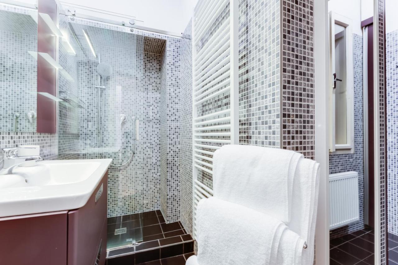 Wenceslas Square Royal Apartment براغ المظهر الخارجي الصورة