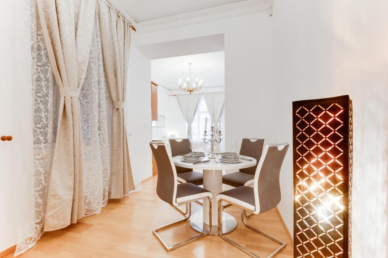 Wenceslas Square Royal Apartment براغ المظهر الخارجي الصورة