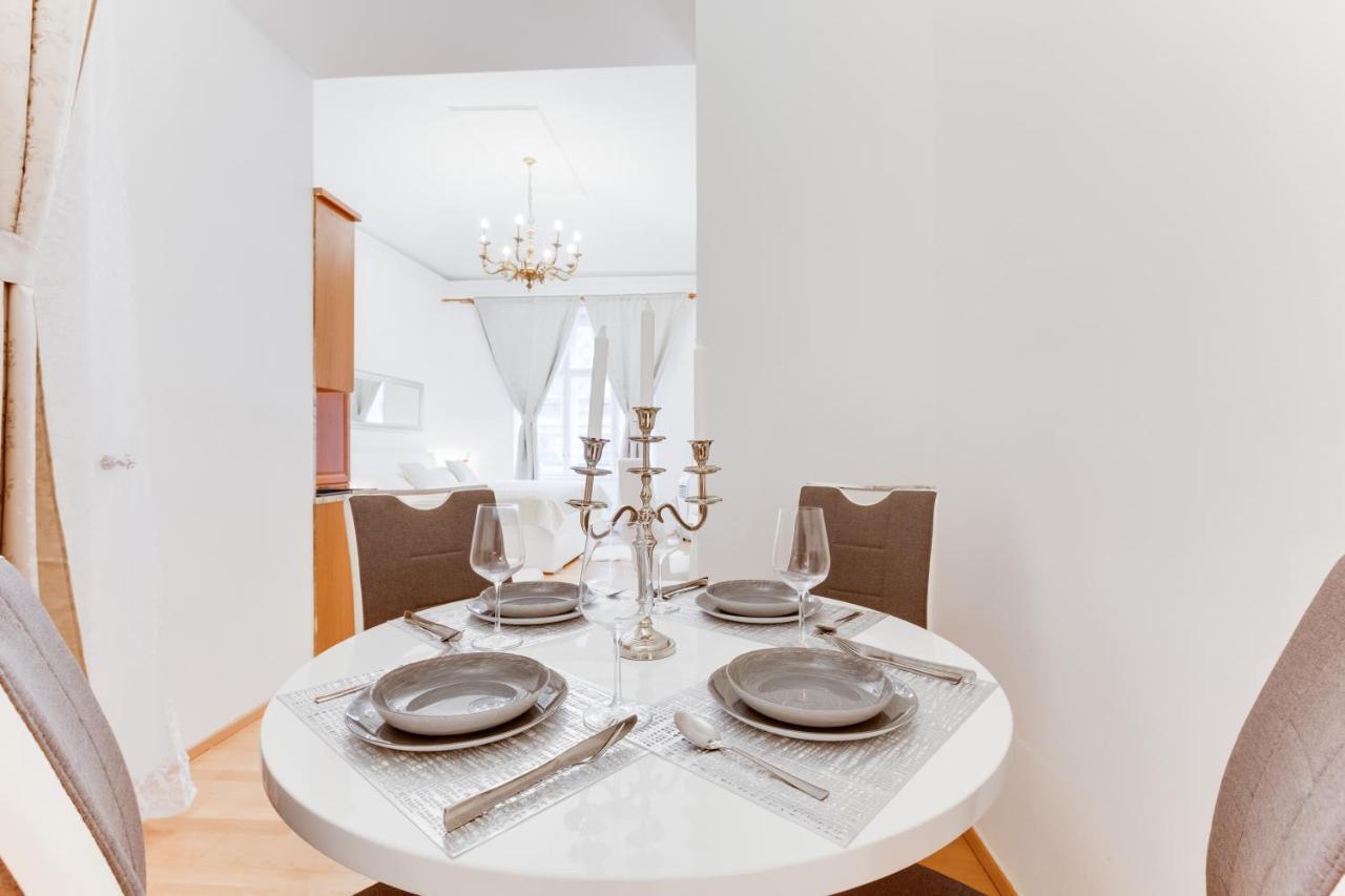 Wenceslas Square Royal Apartment براغ المظهر الخارجي الصورة