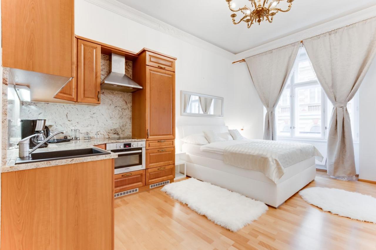 Wenceslas Square Royal Apartment براغ المظهر الخارجي الصورة