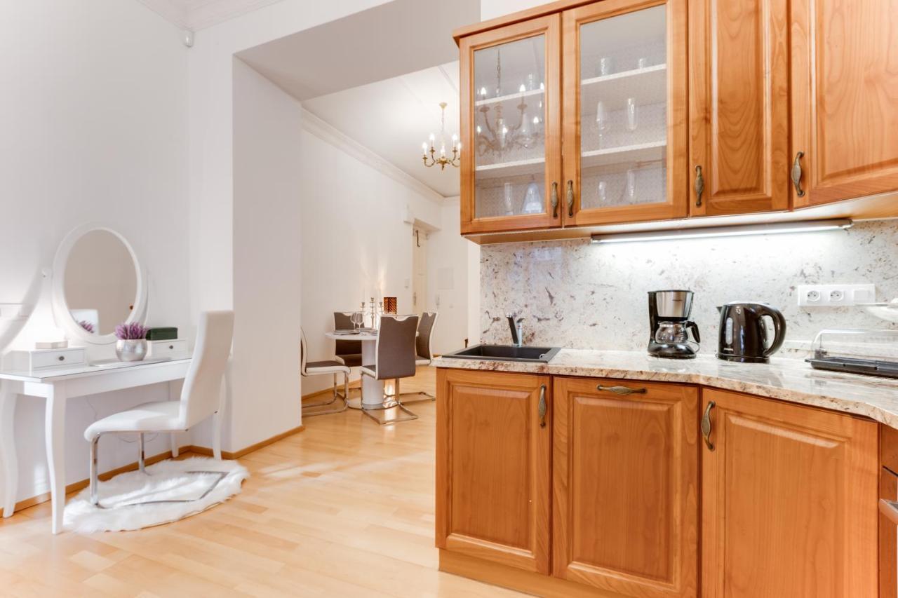 Wenceslas Square Royal Apartment براغ المظهر الخارجي الصورة