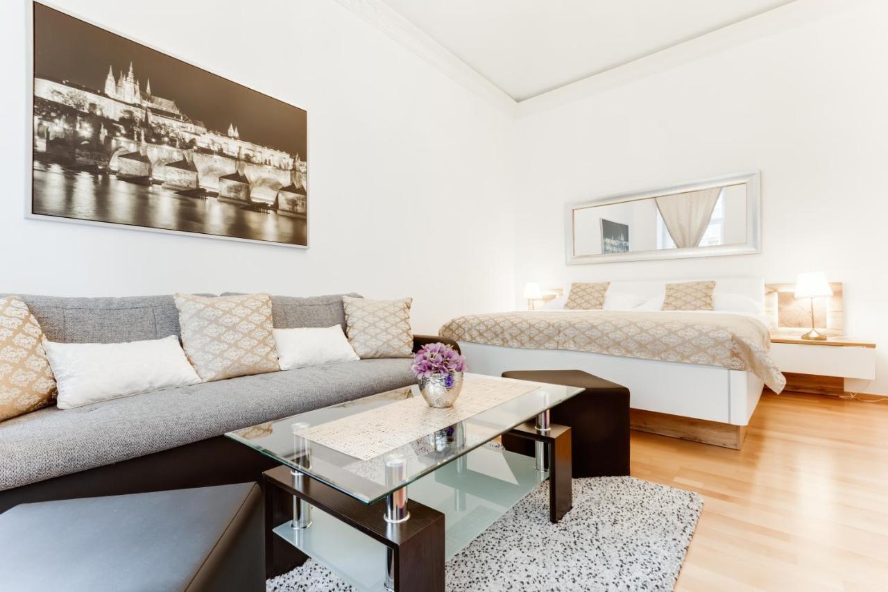 Wenceslas Square Royal Apartment براغ المظهر الخارجي الصورة